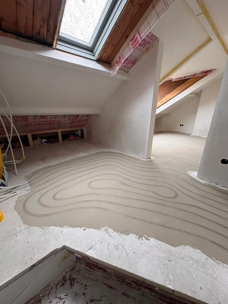 Leidingen in de slaapkamer